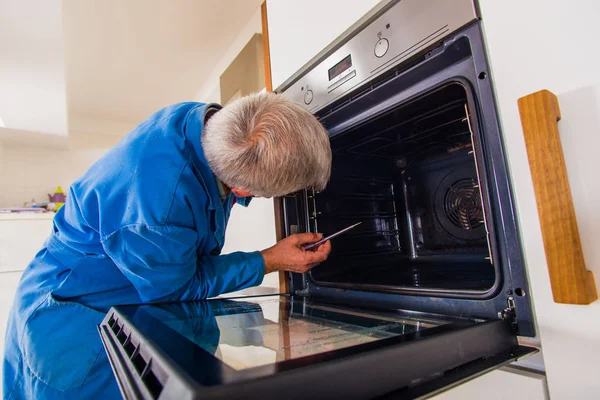 Oven